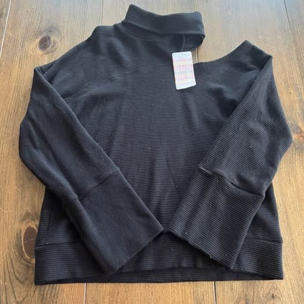 Evereve Redhaute black ribbed asymmetrical sweater-small